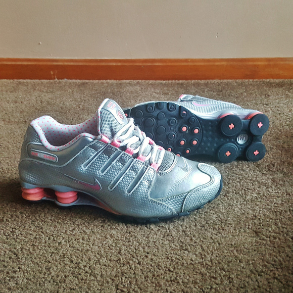 Nike Shoes - Nike Shox Womens Running Training